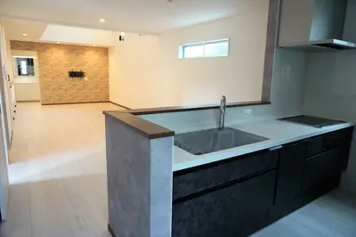 古い借家を新築そっくりに